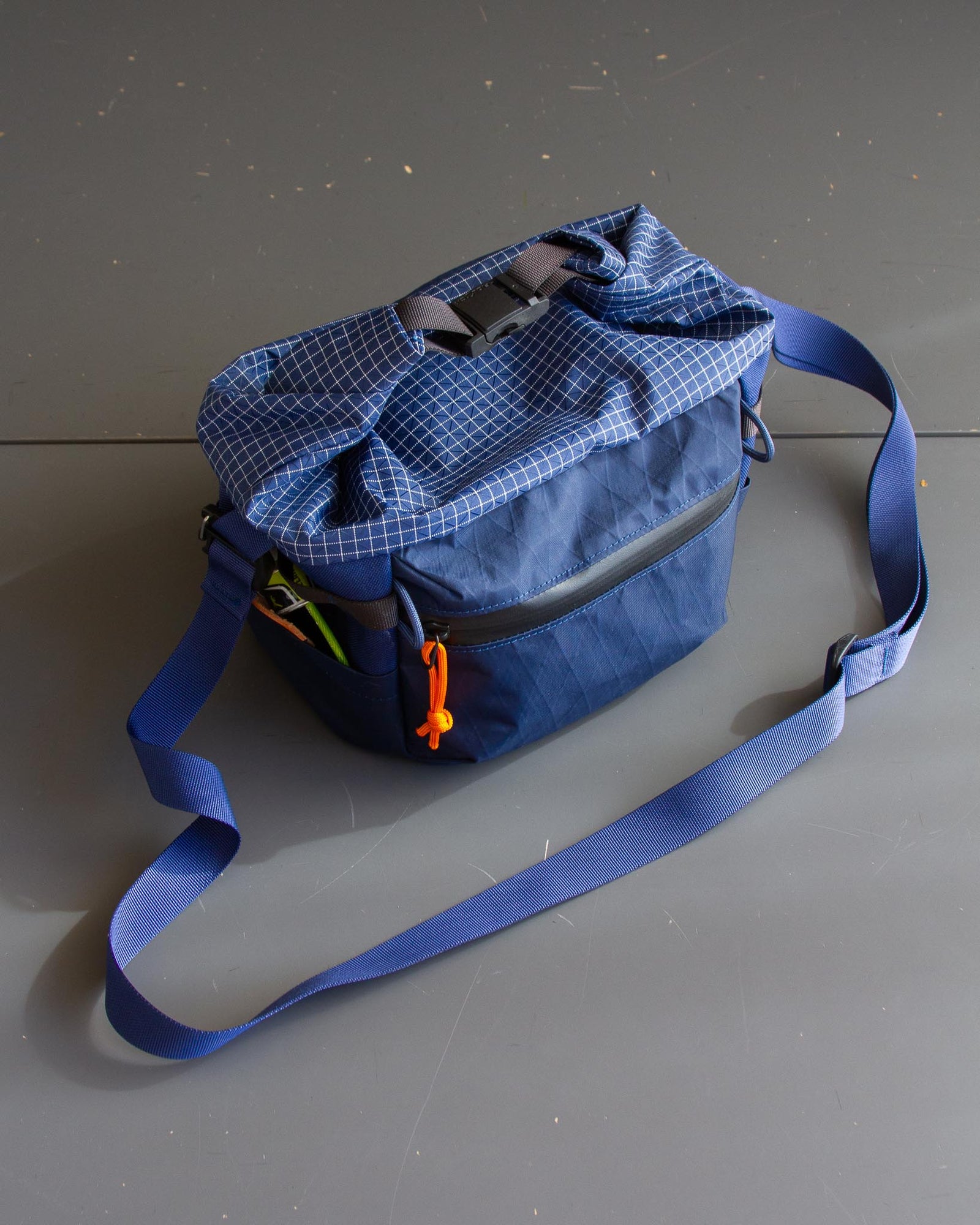 Navy Blue Chalk Bucket V1 – Route Unknown