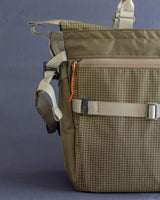 Messenger Tote V2 in Dark Olive