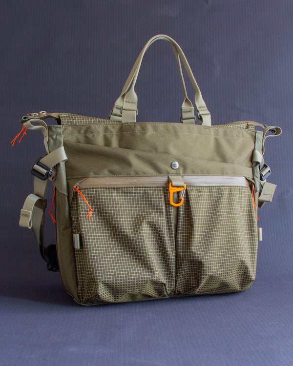 Messenger Tote V2 in Dark Olive