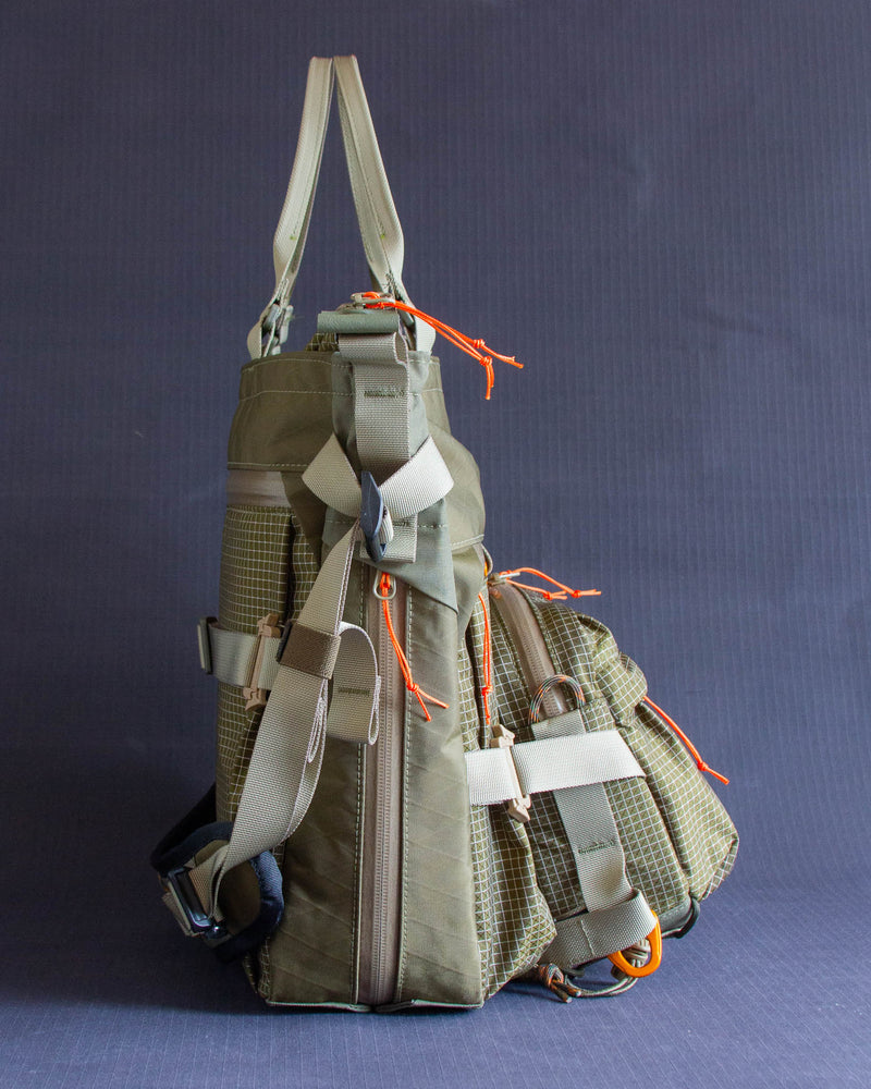 Messenger Tote V2 in Dark Olive