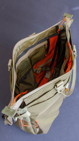 Messenger Tote V2 in Dark Olive