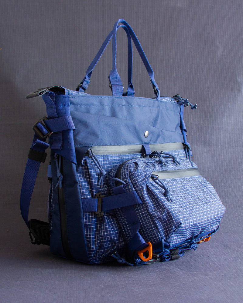 Messenger Tote V2 in Navy Blue