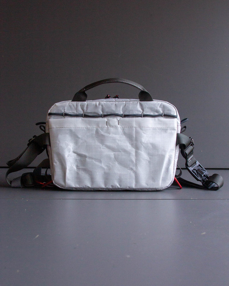 3L All-Terrain Pack in white Dyneema